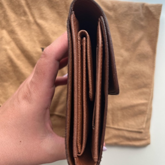 Wallet - Picture 3 of 7